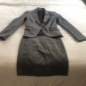 Express Career Suit